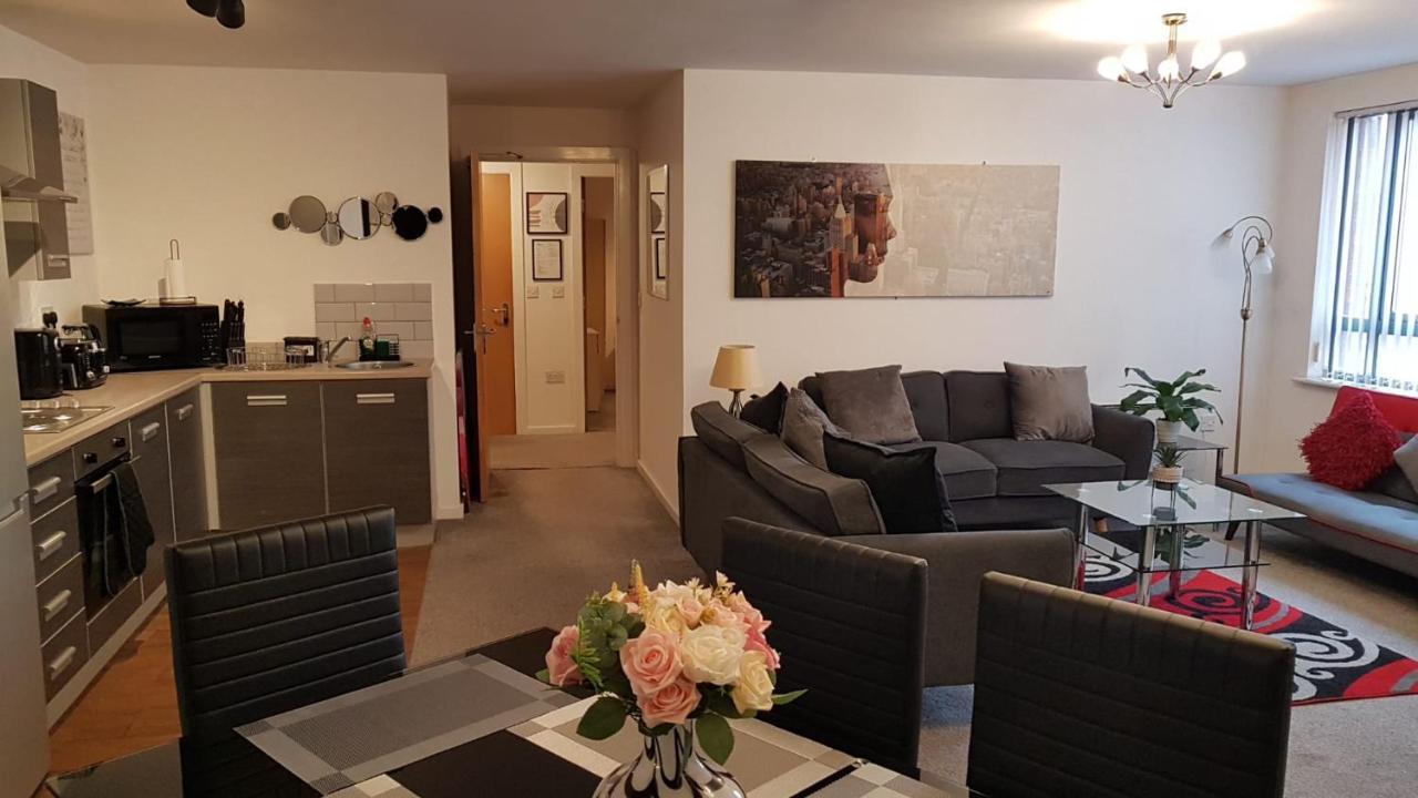Luxury 2 Bed Apt With Free Wi-Fi & Parking Manchester Exterior photo