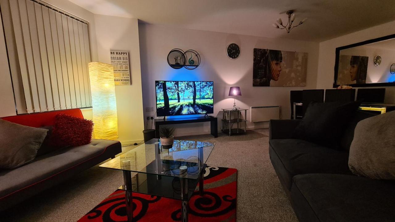 Luxury 2 Bed Apt With Free Wi-Fi & Parking Manchester Exterior photo